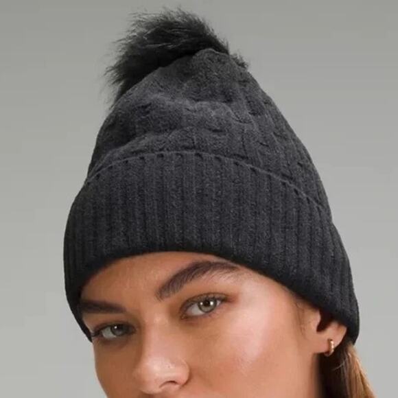 NWT Lululemon Cable Knit Pom Beanie Black Nylon Blend – One Size - Picture 1 of 7